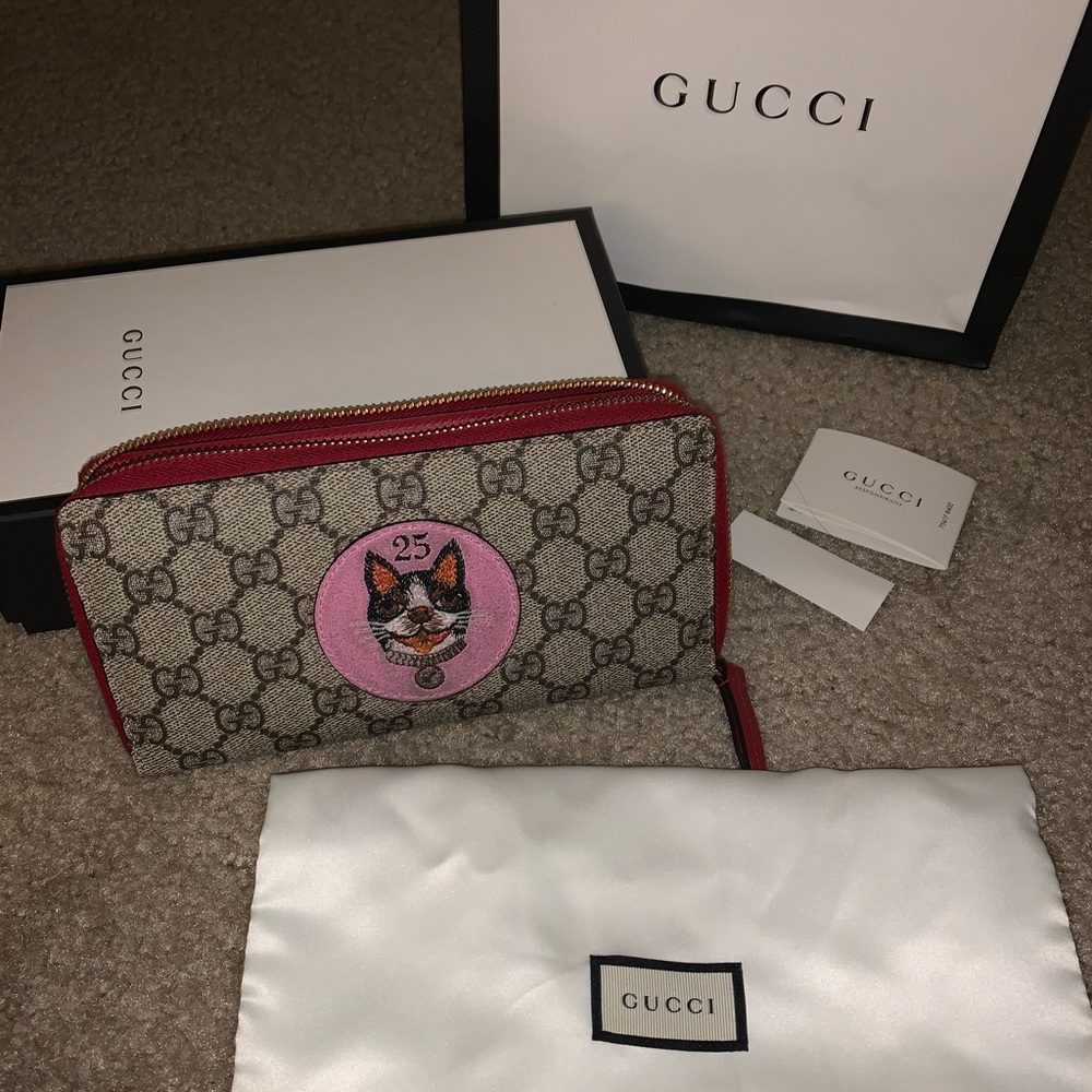 Authentic Gucci limited addition wallet